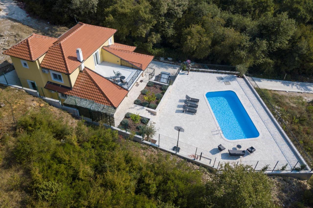Villa Belle Air Херцег Нови Екстериор снимка