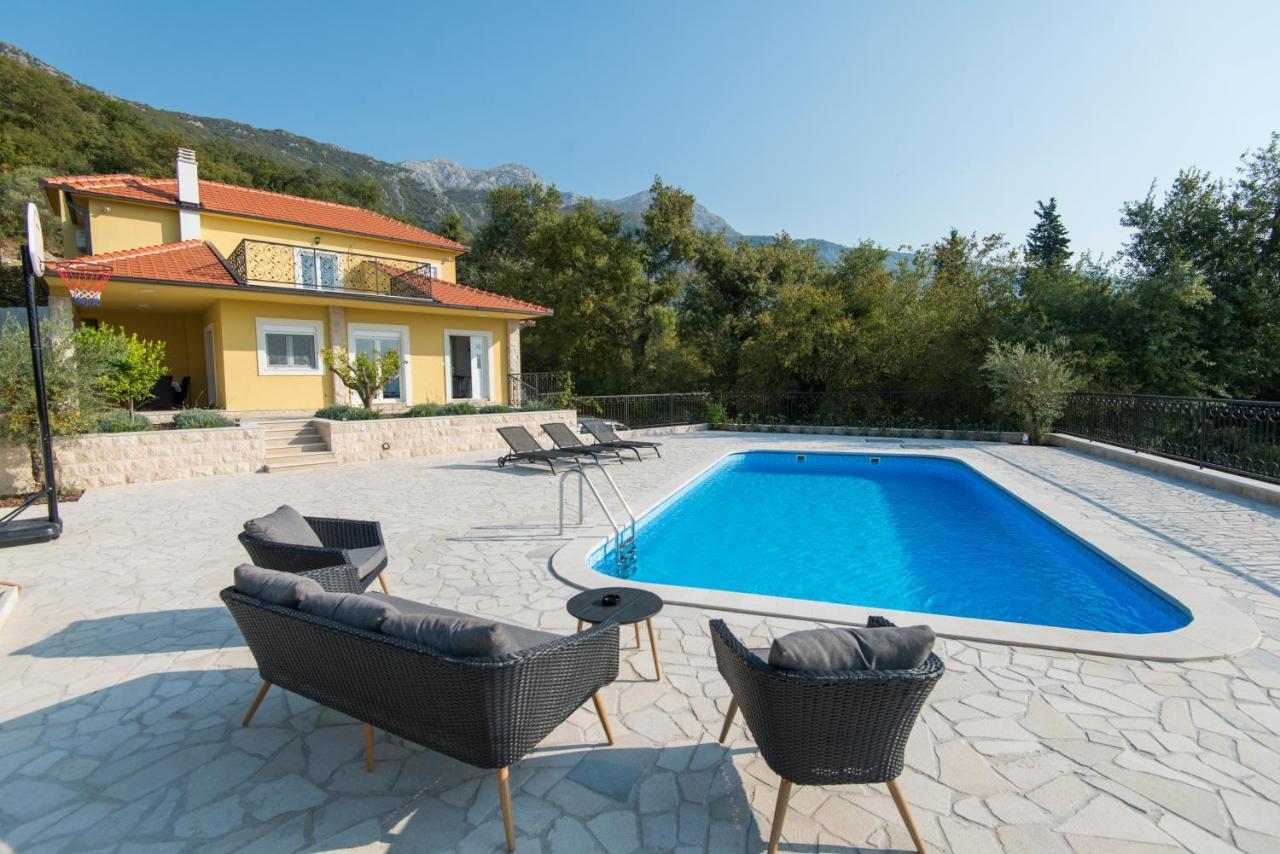 Villa Belle Air Херцег Нови Екстериор снимка